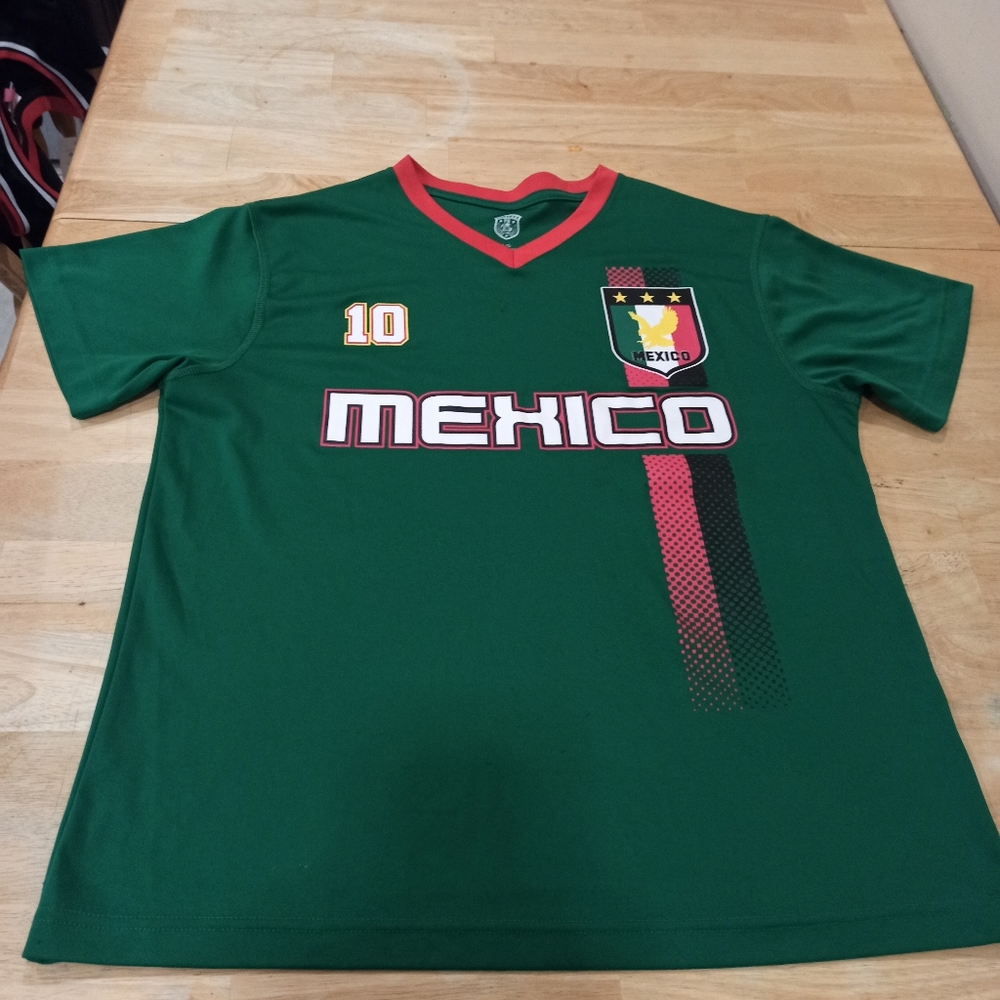Mexico Soccer Green Polyester T Shirt/ L Good Condition